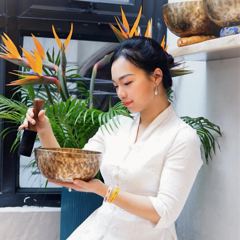 Ngọc Tú - Chuyên Gia-HLV Yoga Bầu