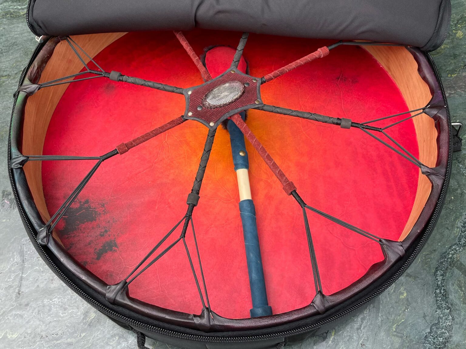 Trống Shaman 56cm Xanh Lá – Da Dê – Đính Đá Thạch Anh Trắng