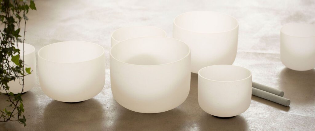 Bộ 7 Chuông Thạch Anh 6-12” Màu Trắng Mờ (White Frosted) 1 060A0235 1