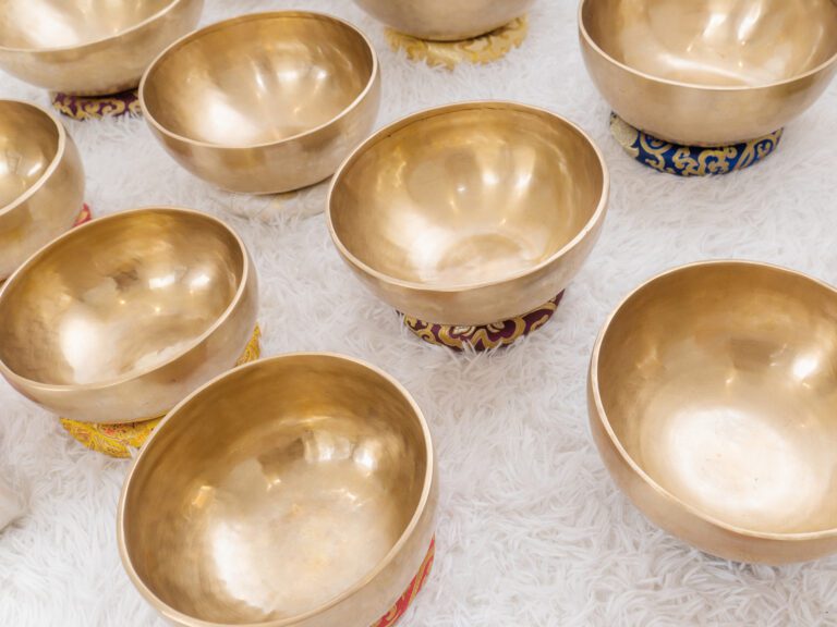 Bát đồng cổ điển dùng thảo cho rin nhạc