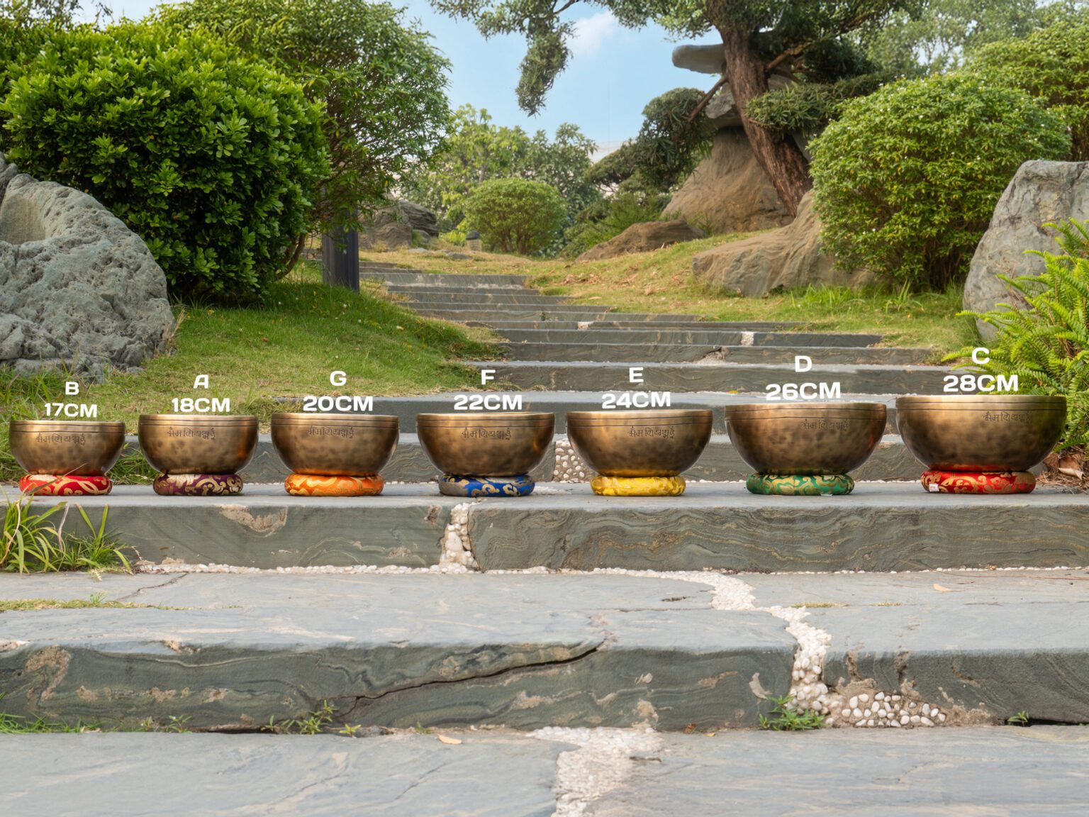 Bộ 7 Chuông Full Moon Hệ Vedic 17-28cm – By Santa Ratna Shakya