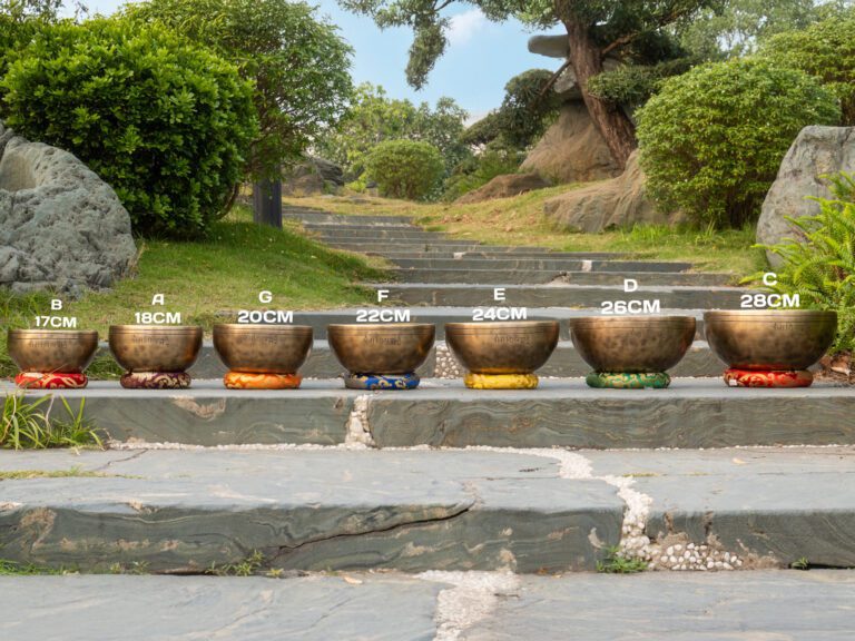 Bộ 7 Chuông Full Moon Hệ Vedic 17-28cm – By Santa Ratna Shakya
