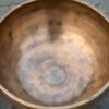 Chậu kim loại đồng trên nền đá tự nhiên. Bộ 7 Chuông Full Moon Hệ Vedic 17-28cm – By Santa Ratna Shakya