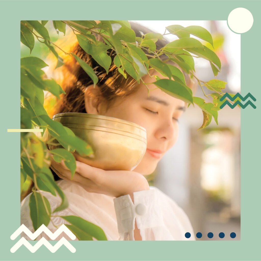 “Mình bén duyên với Yoga và Chuông Xoay đã hơn một thập kỷ. Năm 2025 đánh dấu 9 năm mình chuyên tâm trong lĩnh vực chăm sóc sức khỏe, tiếp nối 16 năm gắn bó với Yoga, giúp mình thấu hiểu giá trị cân bằng Thân – Tâm – Trí. Nhưng chỉ khi tìm đến Chuông Xoay Himalaya, mình mới thực sự kết nối với nguồn năng lượng sâu thẳm bên trong, từ đó mở ra con đường trở thành nhà chữa lành bằng âm thanh.”