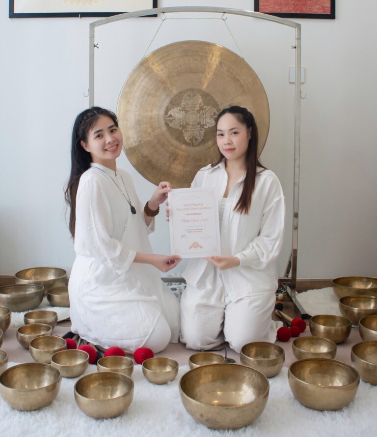 Lễ Trao Bằng Lớp Học Chuông Xoay Himalaya 04/08/2024 22 z6312928652849 b03bef88c85ccf124ea54f082d373d43