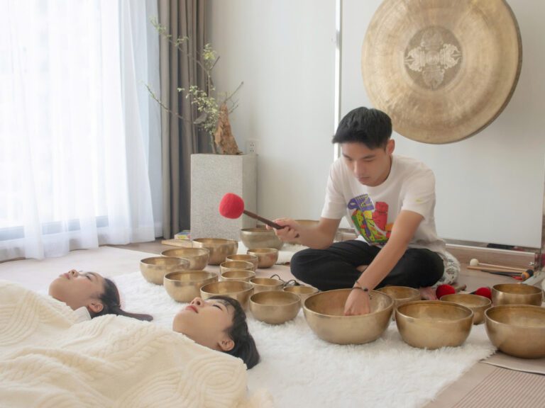 Lễ Trao Bằng Lớp Học Chuông Xoay Himalaya 04/08/2024 17 z6312928715807 1928a68969c44bbdb851b85a43bc8c0e