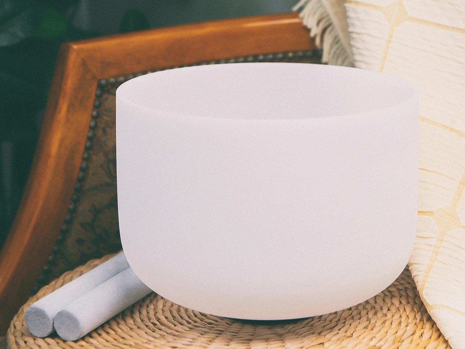 Chuông thạch anh 11 inch Màu Trắng (White Frosted) CDEFGAB