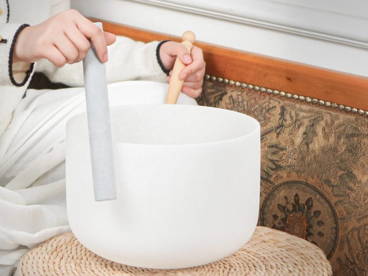 14-White Frosted Crystal Singing Bowl 03 Chuông thạch anh 14 inch Màu Trắng (White Frosted) CDEFGAB