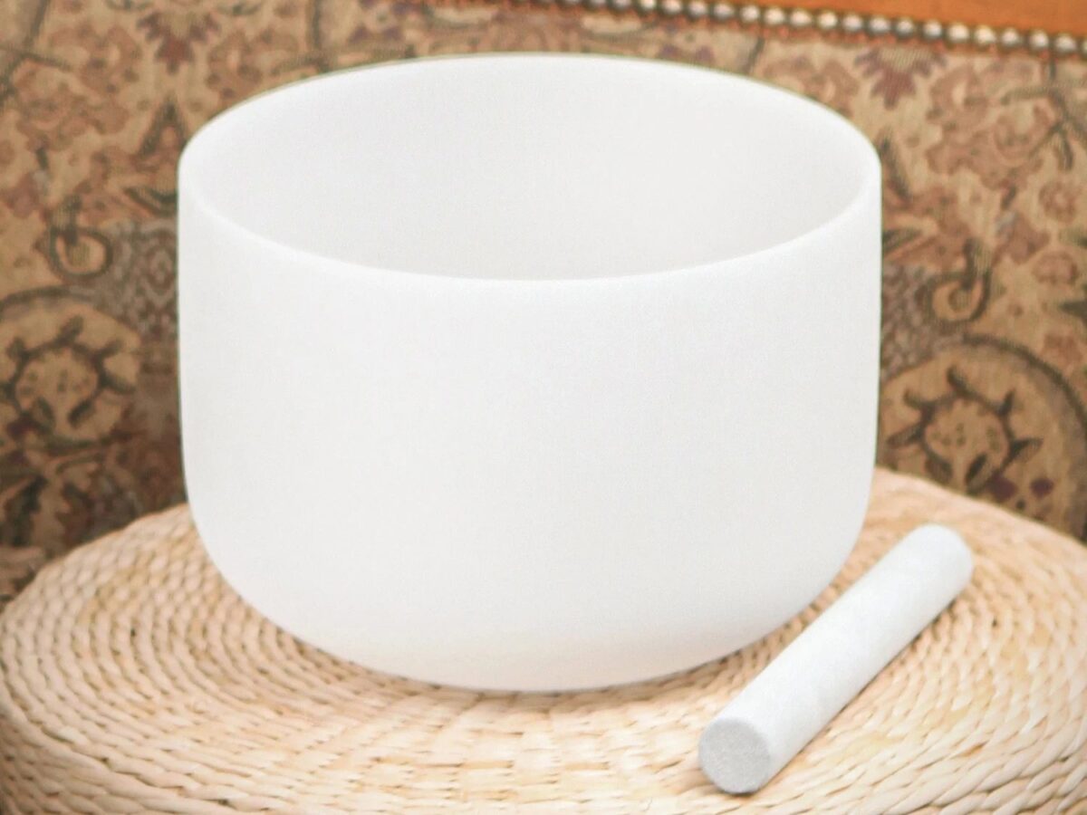 16:18-White Frosted Crystal Singing Bowl 01 Chuông thạch anh 16 inch Màu Trắng, Chuông thạch anh 18 inch Màu Trắng