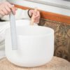 16:18-White Frosted Crystal Singing Bowl 03 Chuông thạch anh 16 inch Màu Trắng, Chuông thạch anh 18 inch Màu Trắng