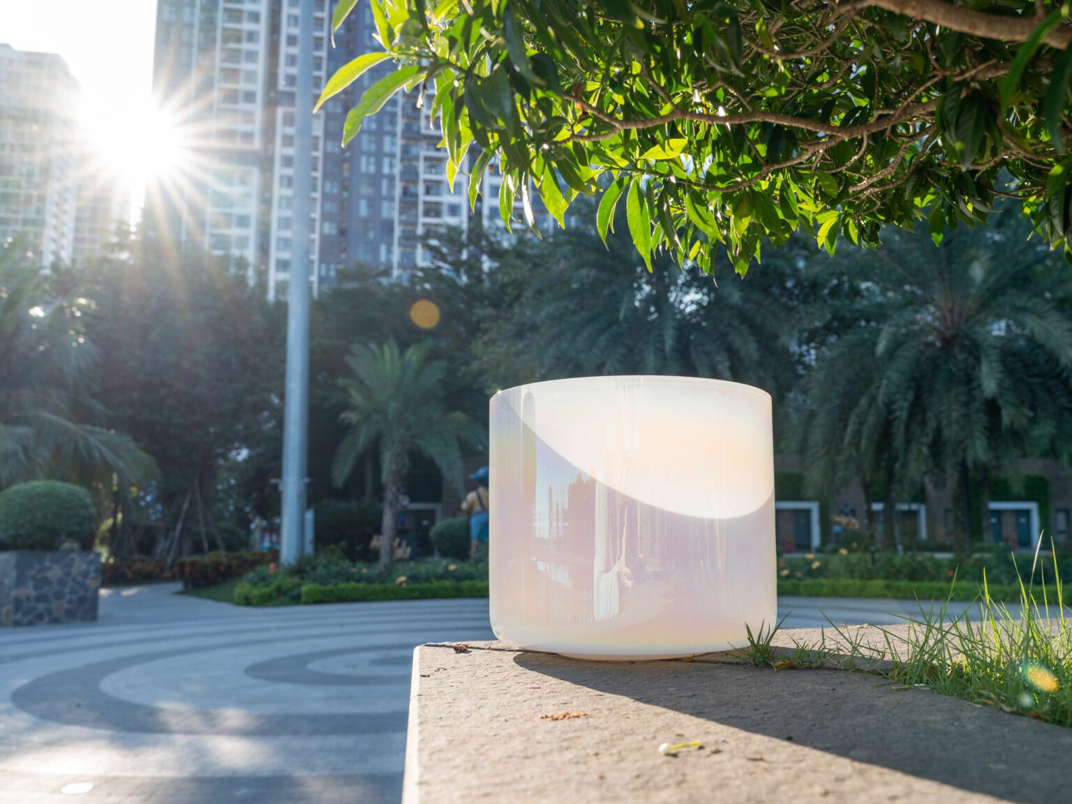 Chuông thạch anh 8 inch màu ngọc trai Note G 432hz