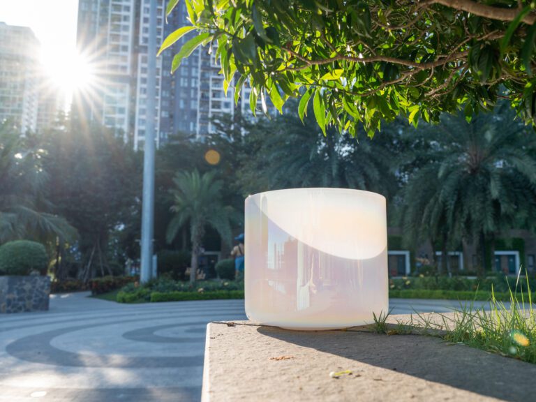 Chuông thạch anh 8 inch màu ngọc trai Note G 432hz