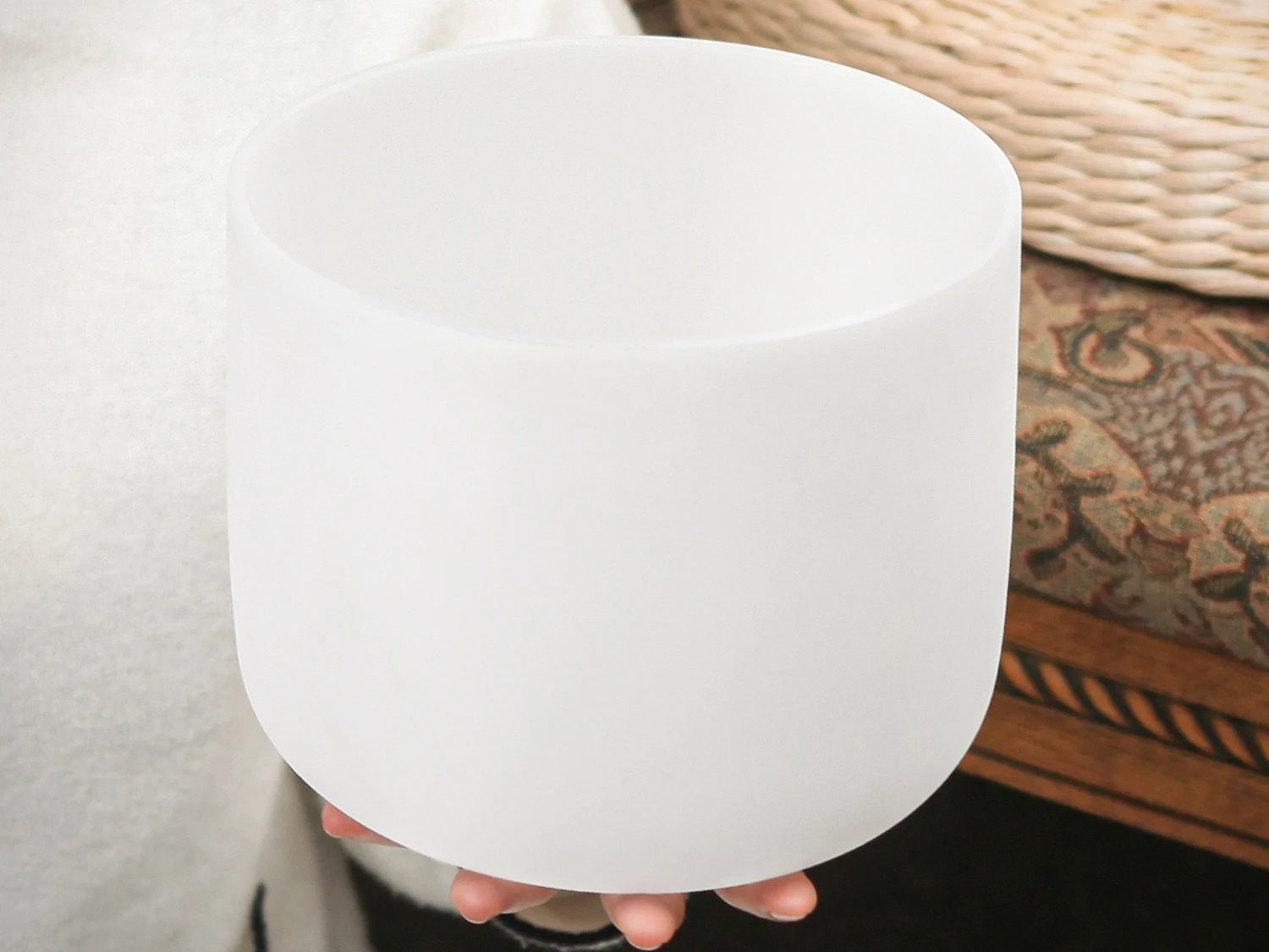 Chuông thạch anh 6 inch Màu Trắng (White Frosted) CDEFGAB