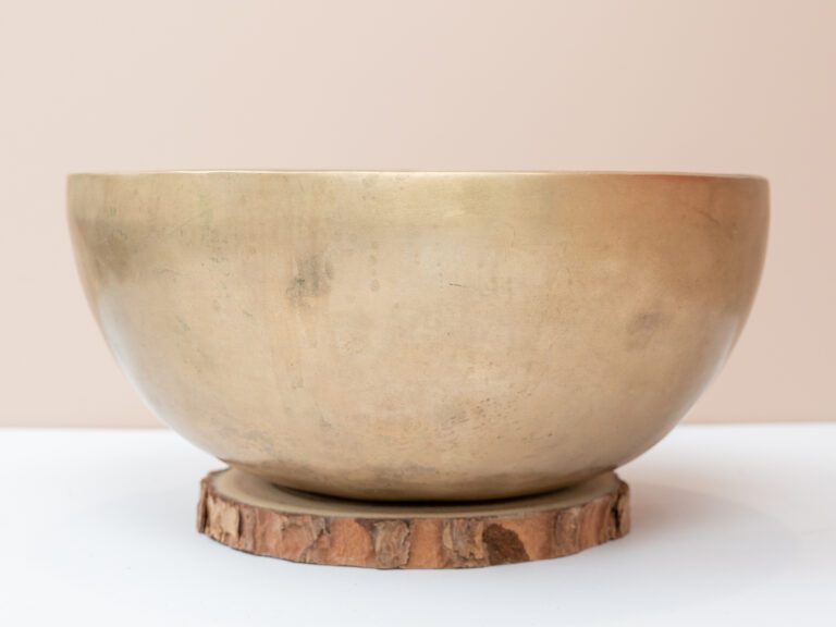 Chuông Xoay Himalaya Vàng Trơn Note D3# | Ø23cm | 1.45kg