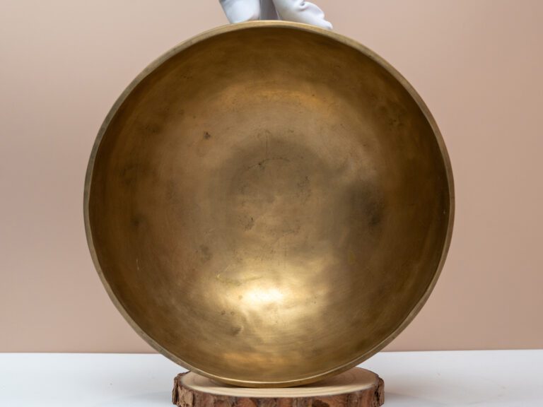 Chuông Xoay Himalaya Vàng Trơn Note D3# | Ø23cm | 1.45kg