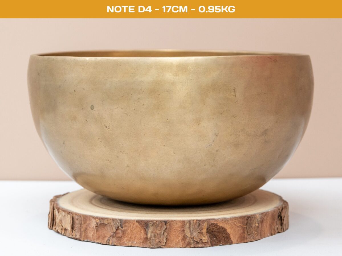 Chuông Xoay Himalaya Vàng Trơn Note D4 | Ø17cm | 0.95kg