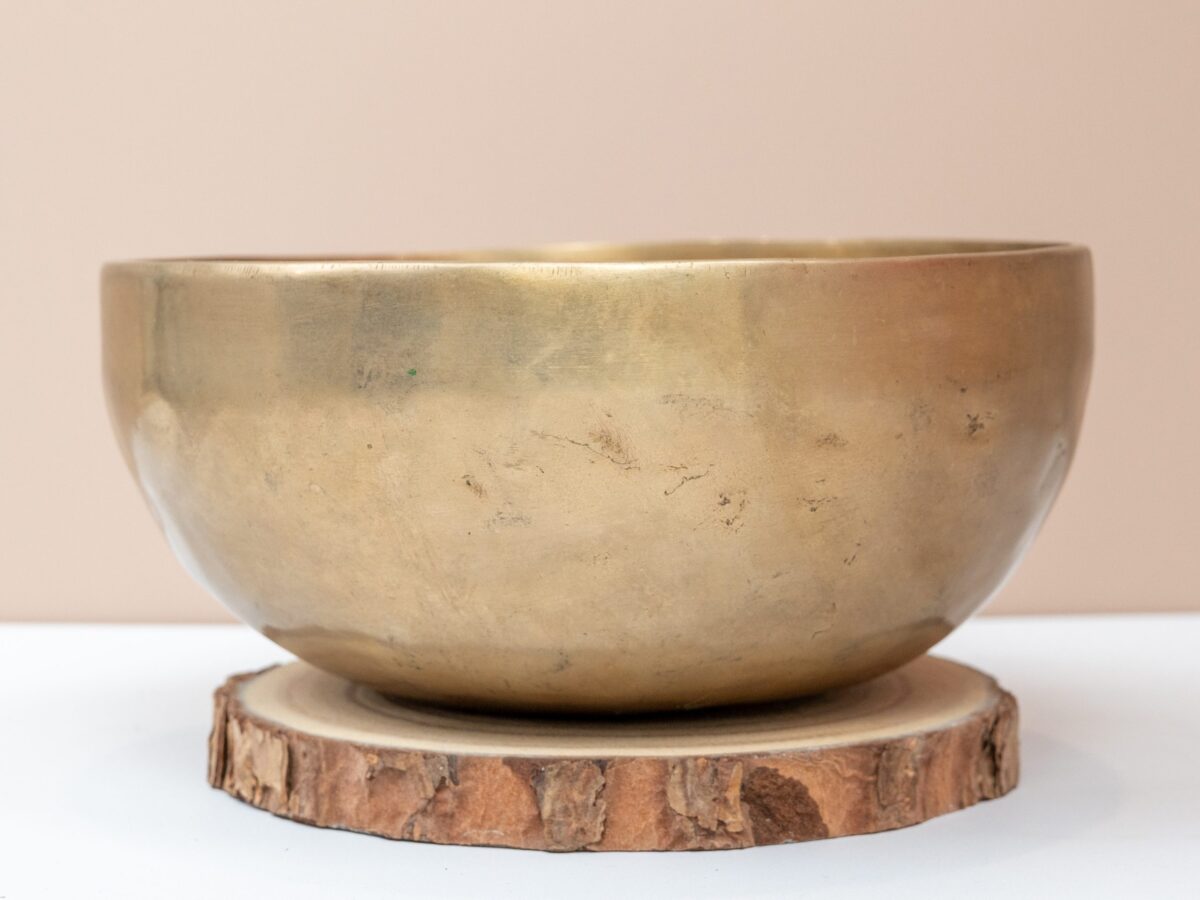 Chuông Xoay Himalaya Vàng Trơn Note A3# | Ø18cm | 0.95kg