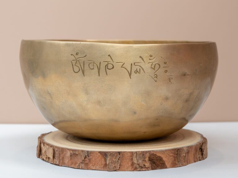 Chuông Xoay Himalaya Vàng Khắc Full Moon | F3# | Ø17cm | 0.7kg