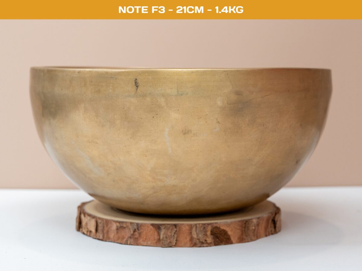 05.02.20260128 Chuông Xoay Himalaya Vàng Trơn Note F3# | Ø21cm | 1.4kg
