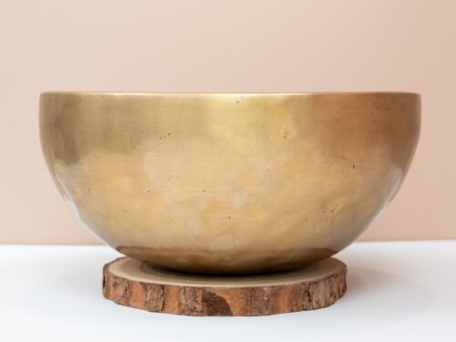 Chuông Xoay Himalaya Vàng Trơn Note D3 | Ø22cm | 1.52kg