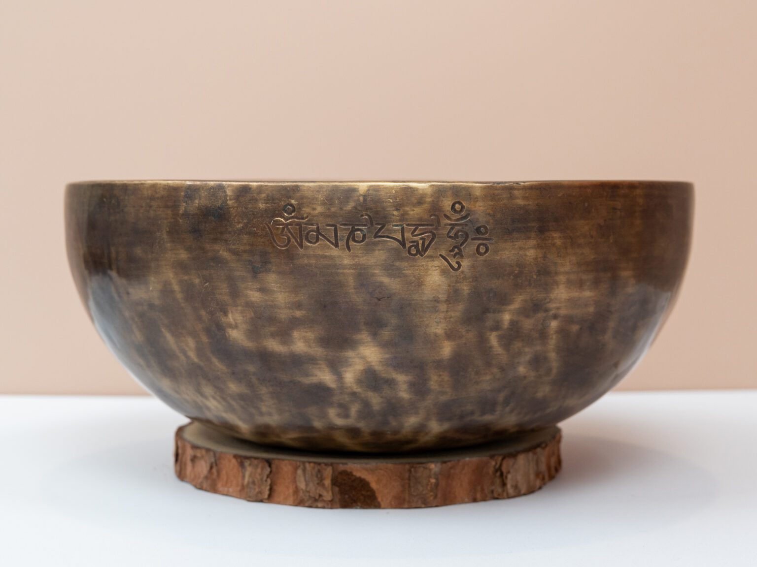 Chuông Xoay Himalaya Màu Cọp Khắc Full Moon | E3 | Ø22.5cm | 1.3kg