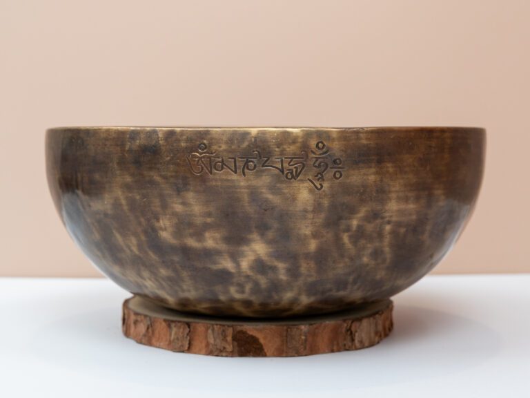 Chuông Xoay Himalaya Màu Cọp Khắc Full Moon | E3 | Ø22.5cm | 1.3kg