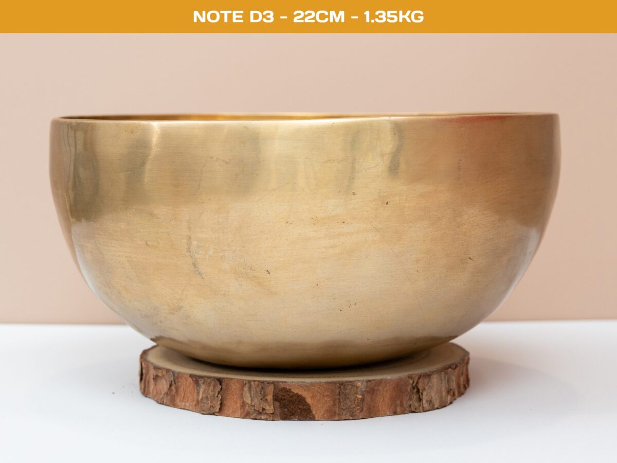 06.02.20260047 Chuông Xoay Himalaya Vàng Trơn Note D3 | Ø22cm | 1.353kg