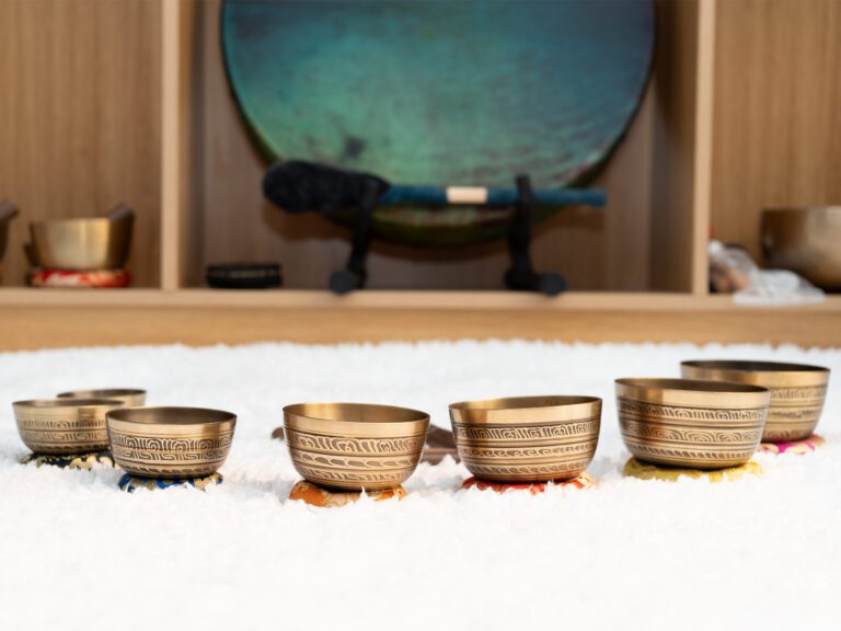 Bộ Chuông Máy Khắc Hoạ Tiết 7 Luân Xa 3.15kg - Set#2