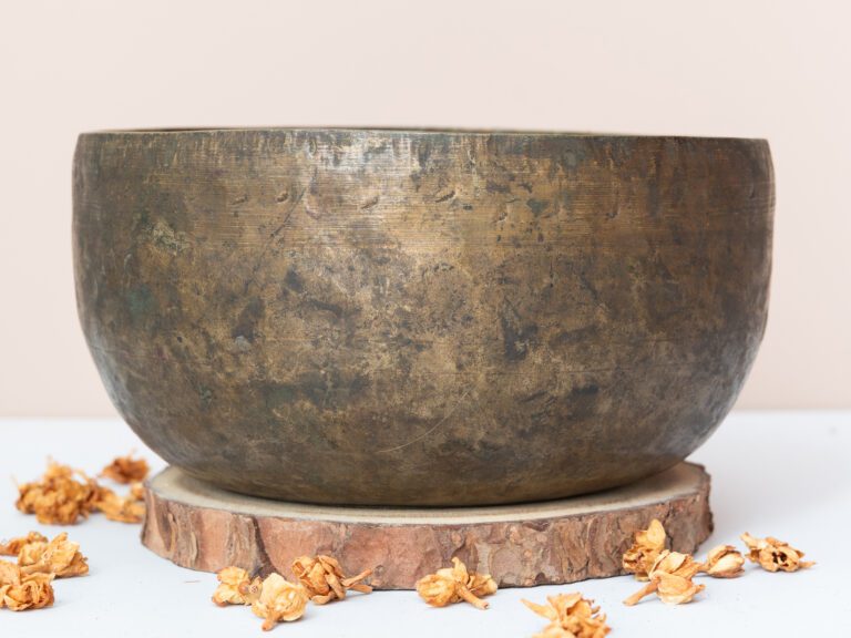 Chuông Xoay Himalaya Cổ (Antique Bowl) | E3 | Ø17cm | 0.68kg