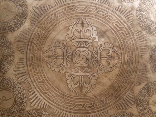Gong Nepal Cầm Tay Khắc Chùy Kim Cương & Mantra – C3 | Ø 40cm | 1.8kg