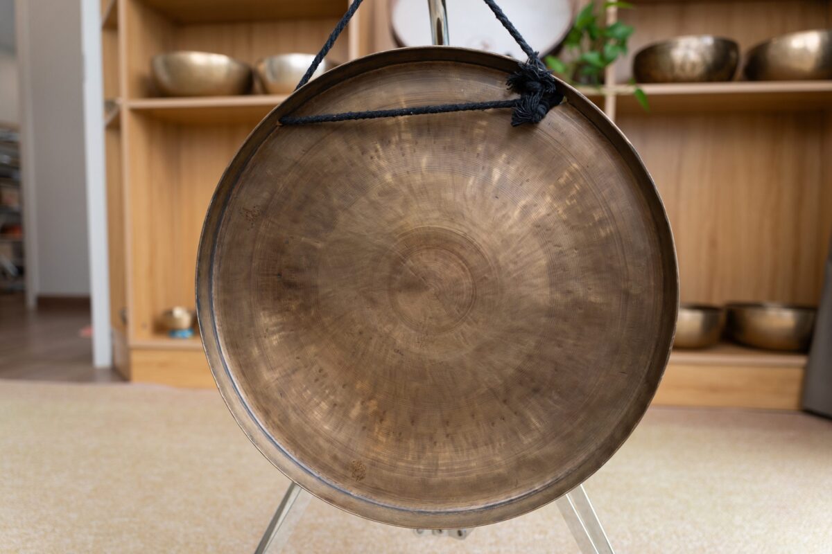 Gong Nepal Cầm Tay Khắc Chùy Kim Cương & Mantra – C3 | Ø 40cm | 1.8kg