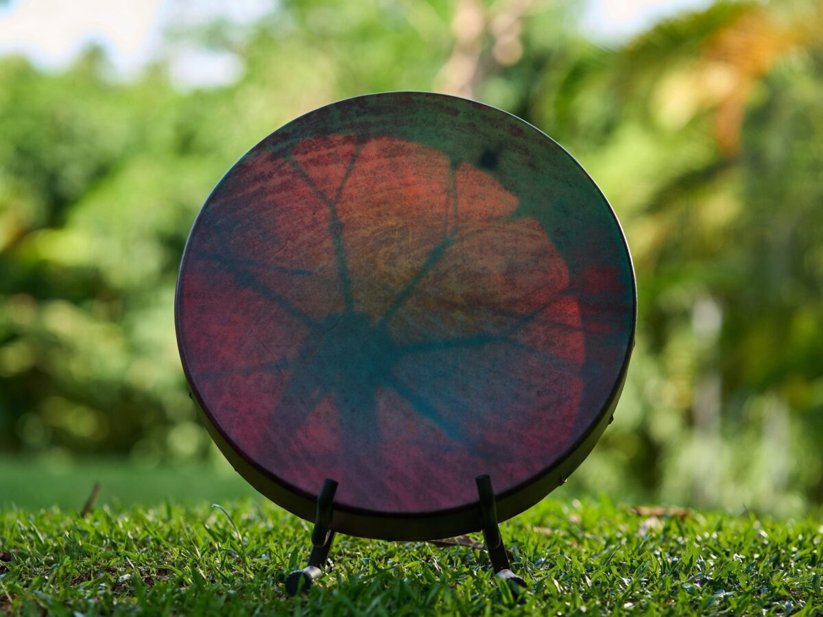 Trống Shaman 56cm Da Dê, Đính Đá Thạch Anh Trắng