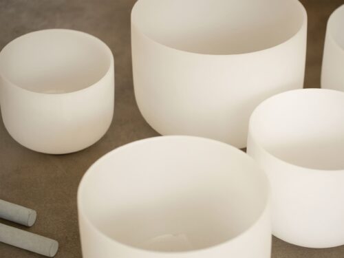 Bộ 7 Chuông Thạch Anh 6-12” Màu Trắng Mờ (White Frosted)