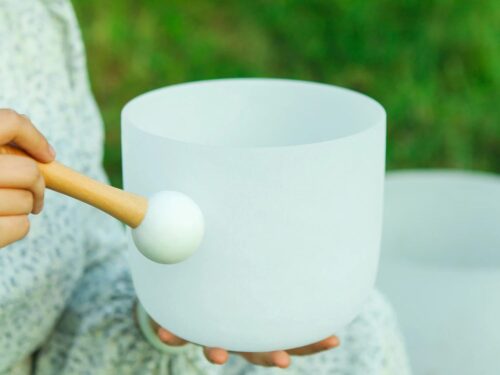 7-White Frosted Crystal Singing Bowl 05 Chuông thạch anh 7 inch Màu Trắng (White Frosted) CDEFGAB