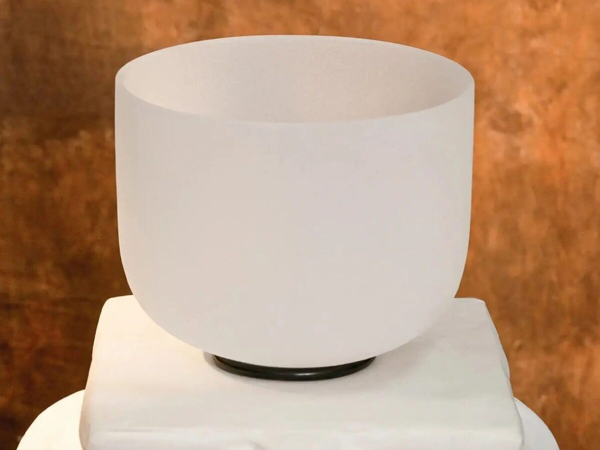 8-White Frosted Crystal Singing Bowl 02 Chuông thạch anh 8 inch Màu Trắng (White Frosted) CDEFGAB