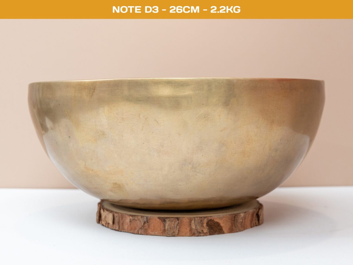 05.02.20260052 Chuông Xoay Himalaya Vàng Trơn Note D3 | Ø26cm | 2.2kg